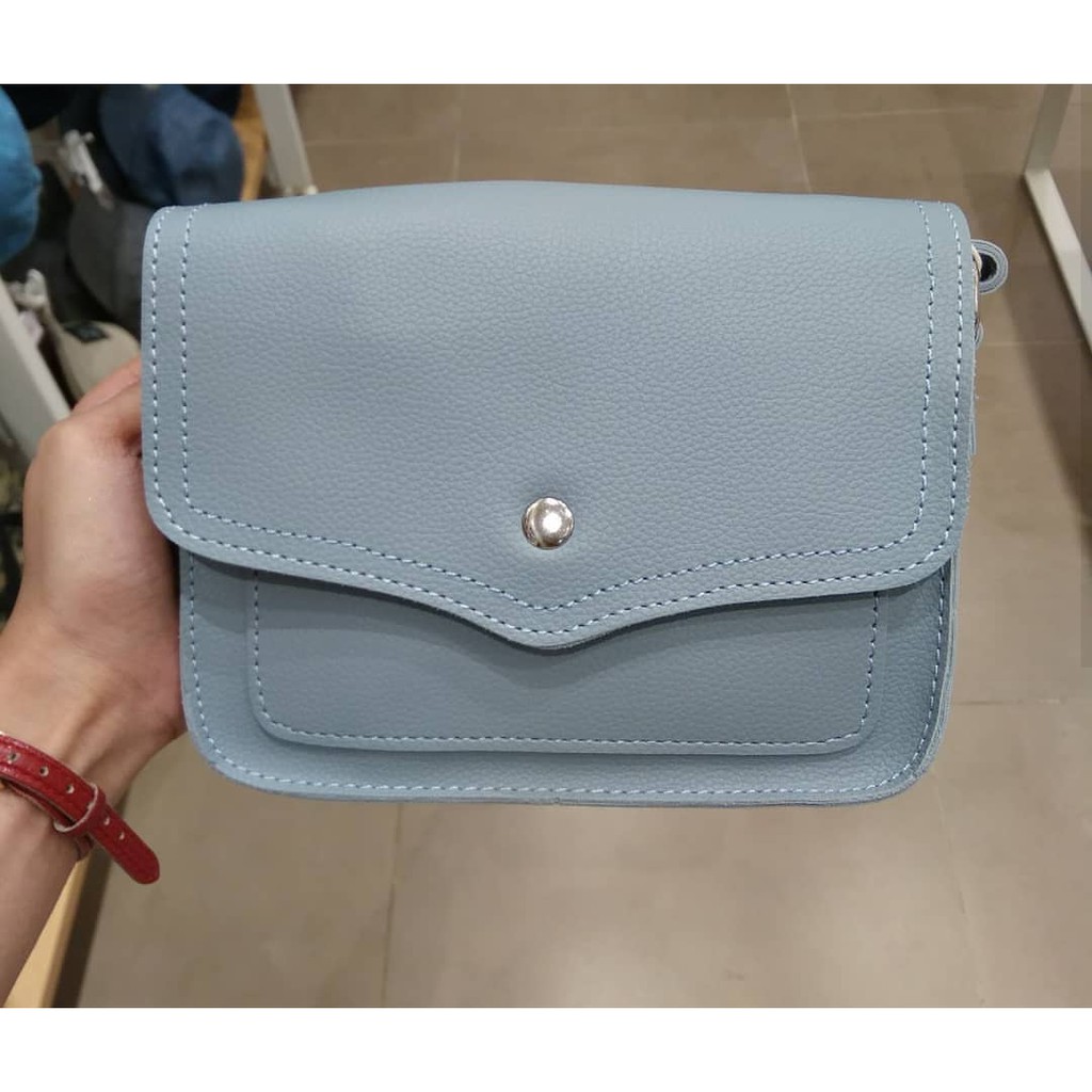 Jual Miniso Crossbody bag kotak polos Shopee Indonesia
