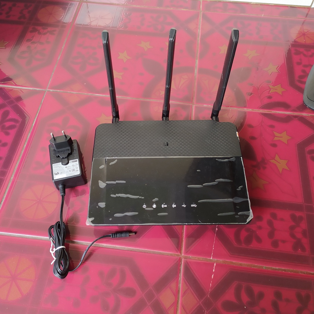 Image showcasing Jual DD-WRT D-LINK DIR-880L Wireless AC1900 Dual-Band Gigabit Cloud ...