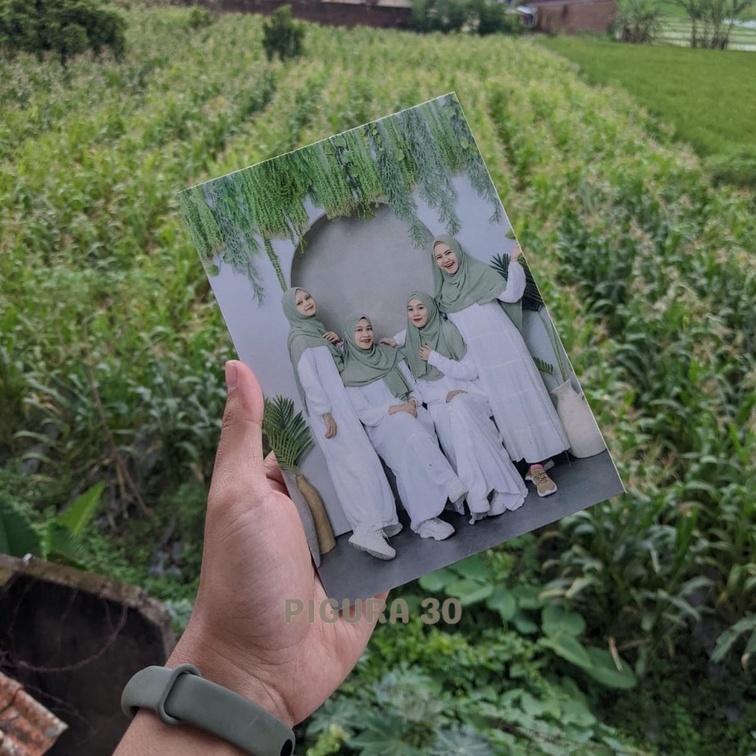Jual CETAK FOTO FRAME KAYU (6R) 14x20cm 1Pcs BEST SELLER | Shopee Indonesia