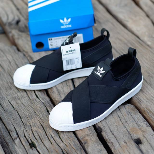 Adidas superstar slip 2025 on black indonesia