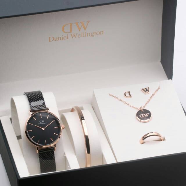 Beli shop daniel wellington