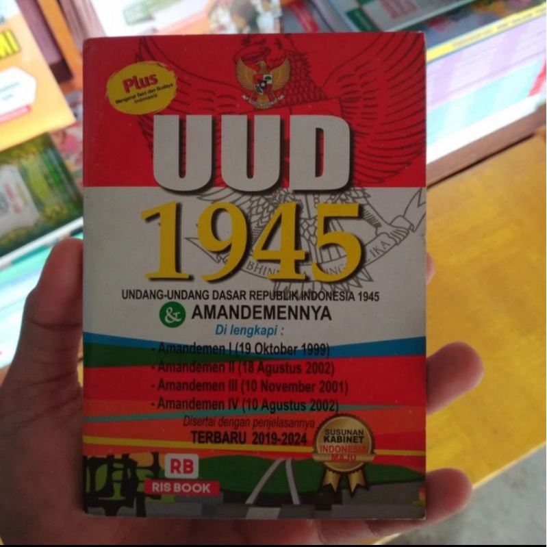 Jual BUKU UNDANG UNDANG DASAR 1945 DAN AMANDEMEN NYA UKURAN KECIL ...