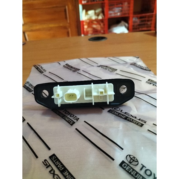 Jual TOMBOL SWITCH BACK DOOR PINTU BAGASI INNOVA REBORN TOYOTA ORIGINAL ...
