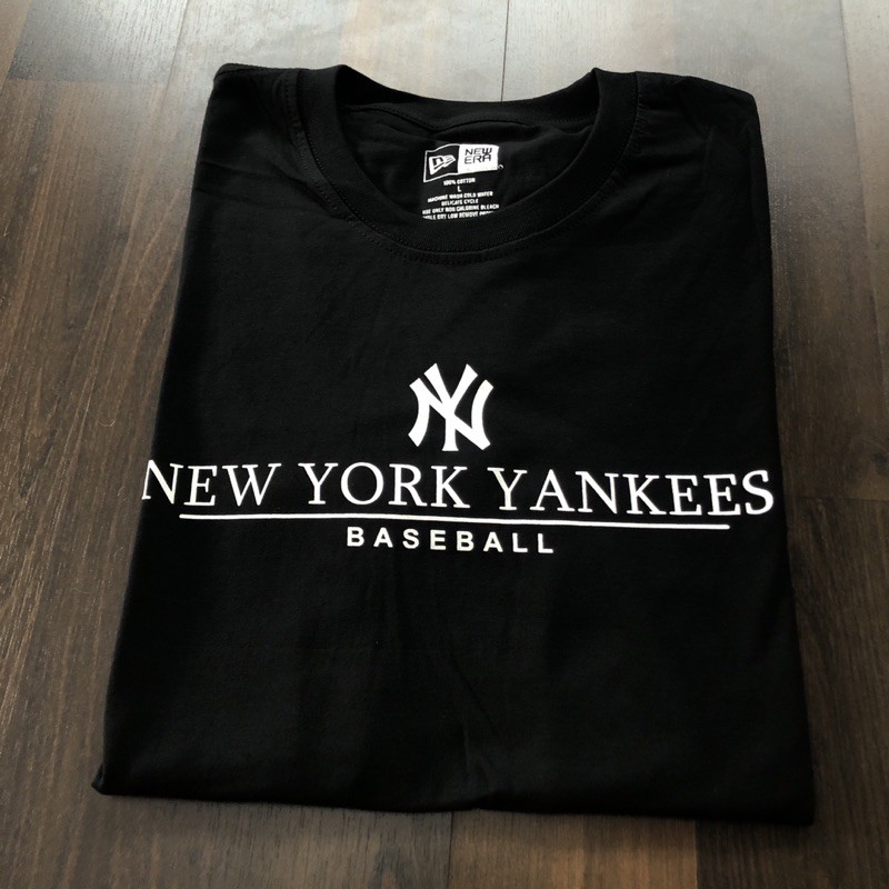 Kaos New Era x NY Yankees Little Logo Premium Mirror Harga 100k Size Chart  : M : 72cm x 52cm L : 74cm x 54cm Bahan cotton combad…