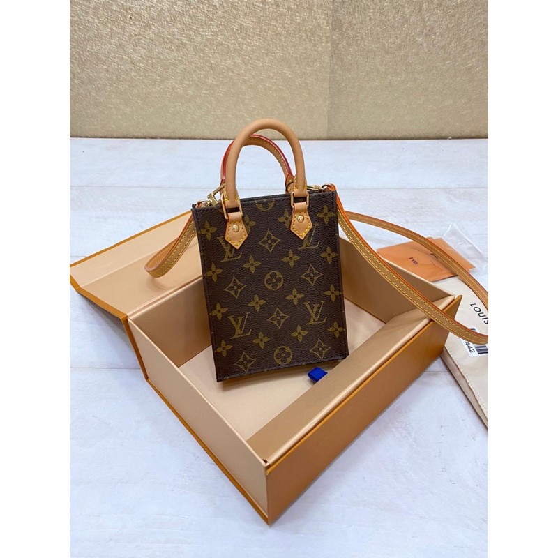 Lv Petite Sac Plat 81295 – TasBatam168