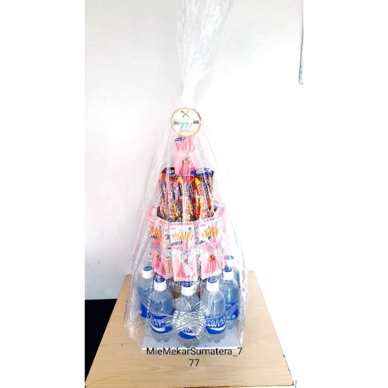 Jual SNACK TOWER/KUE ULANGTAHUN/SNACK CAKE/SNACK TART/SNACK ULTAH ...