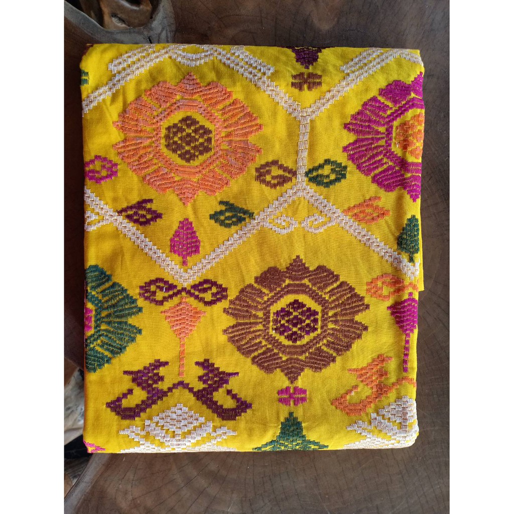 Jual Kain tenun endek asli Bali (Kamen Ndeg / Ndek) | Shopee Indonesia