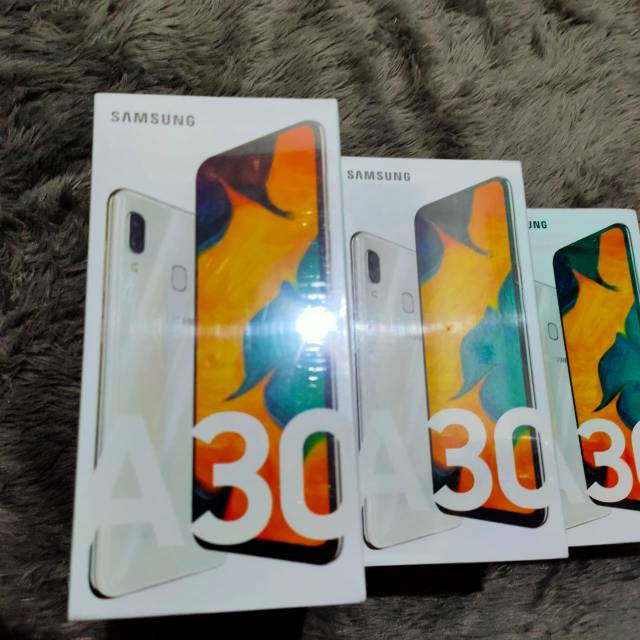 Jual Samaung galaxy a30 4/64gb new segel BNIB garansi resmi | Shopee ...