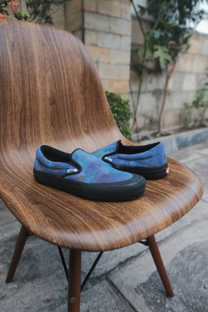 Jual Vans Slip On Pro Ronnie Sandoval Northern Lights Ultracush Insole Shopee Indonesia
