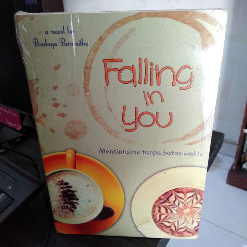 Jual FALLING IN YOU NOVEL BAGUS OLEH PRADNYA PARAMITHA (Media Pressindo