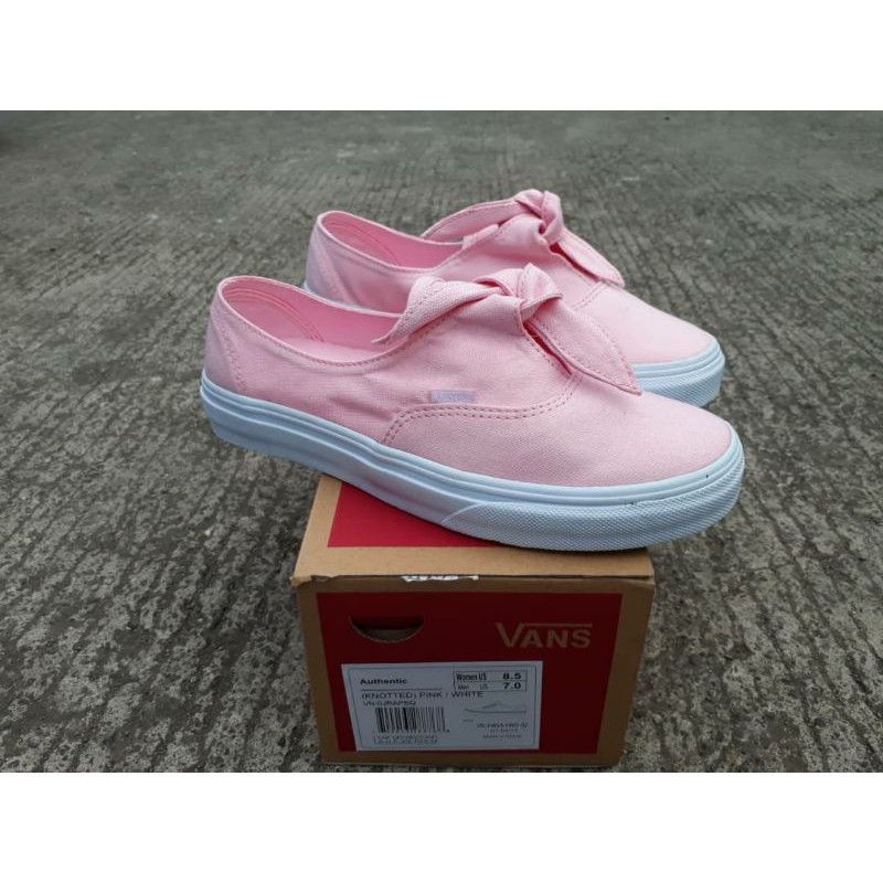 Vans on sale knotted pink