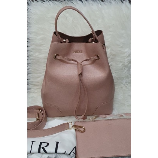 Furla stacy medium hot sale bucket bag