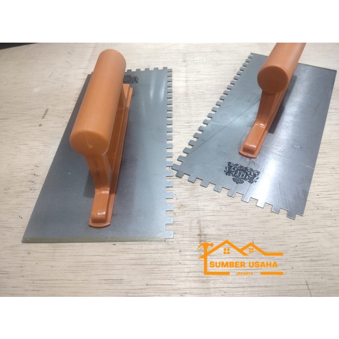 Jual LASKAM BESI GERIGI PLASTER TROWEL / ROSKAM / RASKAM LASKAM Gagang ...