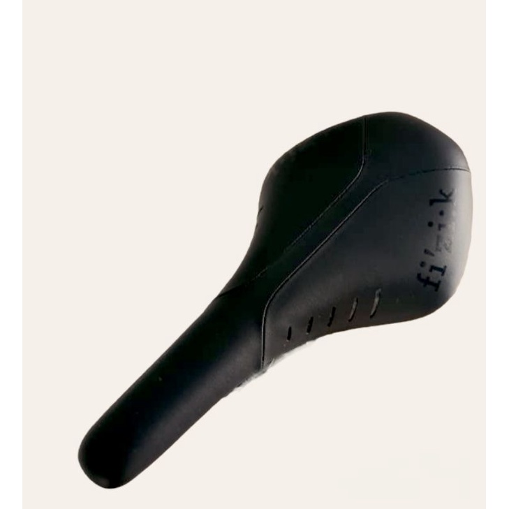 fizik r7 saddle review