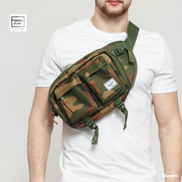 Herschel waist bag shop camo