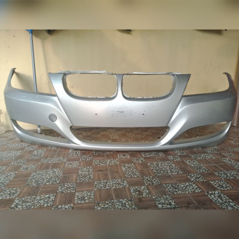 Jual bumper bamper bemper depan BMW E90 Facelift 320i lci tahun 2011 ...