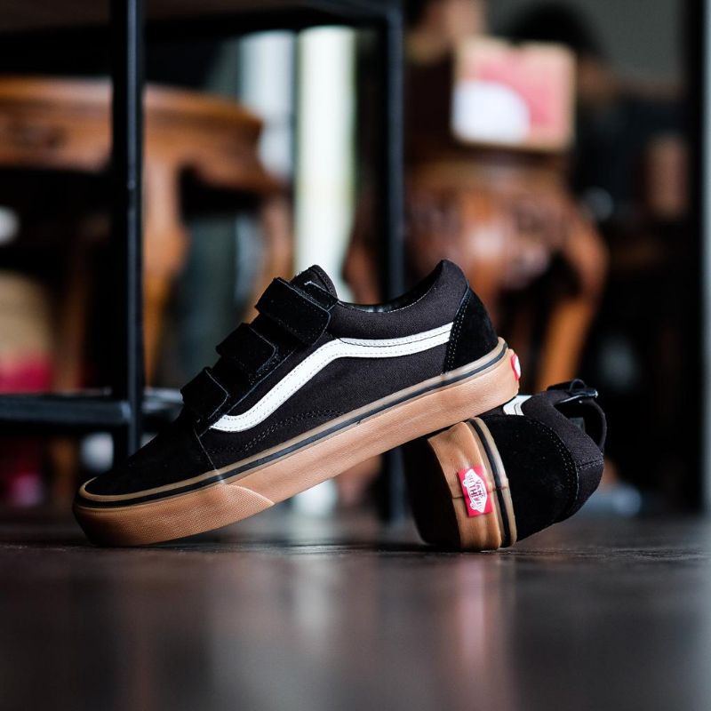 Jual vans hotsell black gum