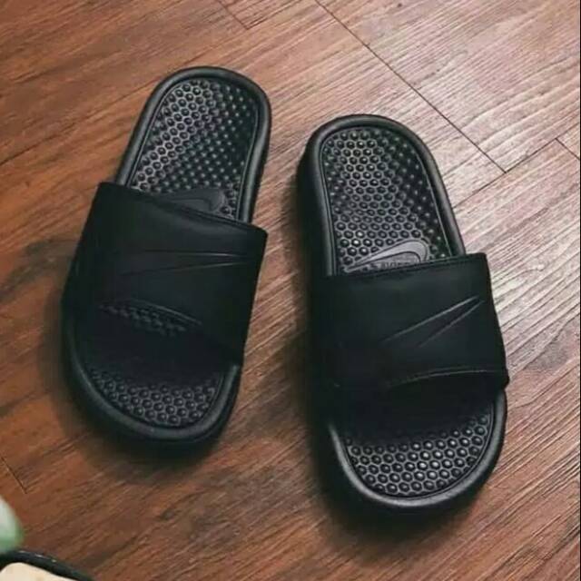 Nike benassi swoosh clearance original