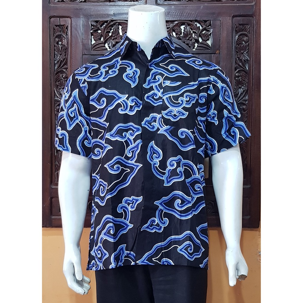 Jual Atasan Kemeja Batik MOSA Hem Pria Motif Mega Mendung Biru Batik ...