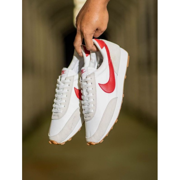 nike daybreak white red
