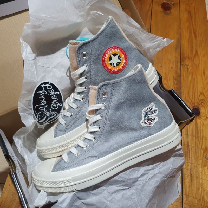 Converse x looney sales tunes