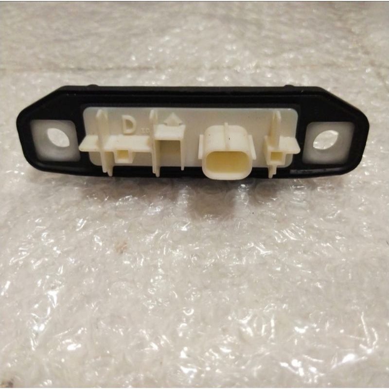 Jual tombol switch back door pintu bagasi Innova reborn Ori | Shopee ...