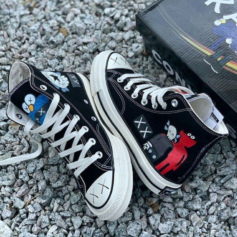 Jual Converse 70 s x KAWS Black white Vietnam Shopee Indonesia