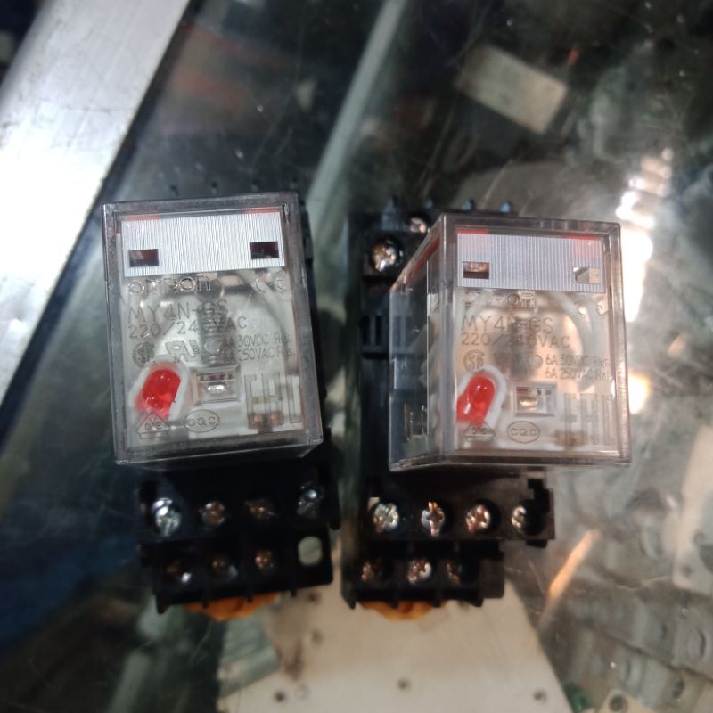 Jual relay omron my4n gs 220v + socket 14pin Shopee Indonesia