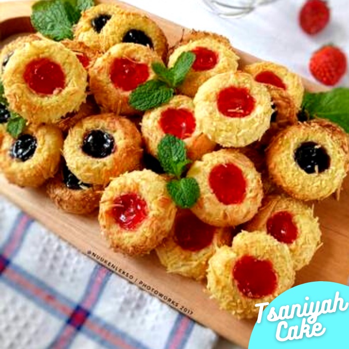 Jual Tsaniyah Cake Kue Kering Cookies Thumbprint Cheese With Jam Kue Thumbprint Dengan Selai 9795