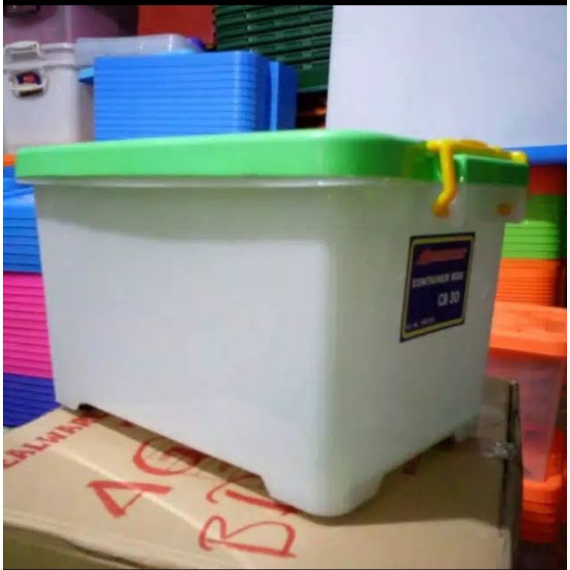 Jual hgf Container Box Multiclub CB 60 Liter Kualitas Shinpo Stack Lion ...
