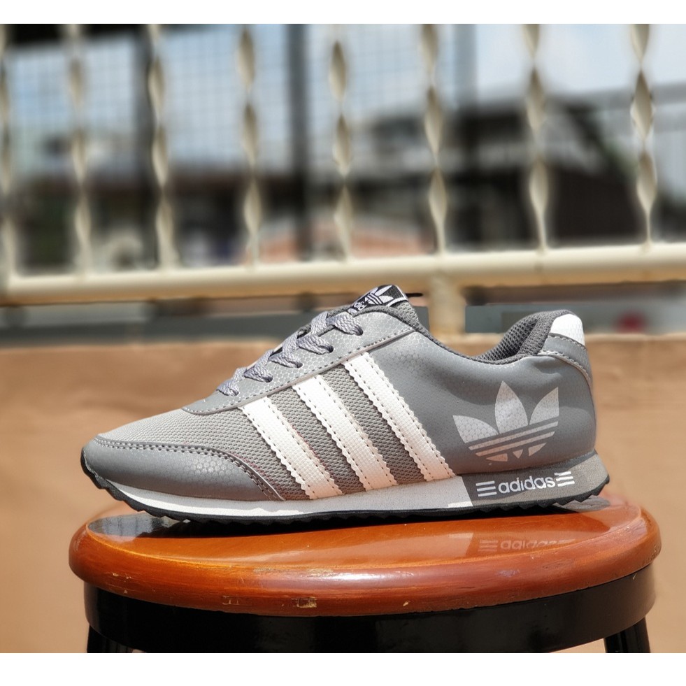 Harga sepatu adidas neo v racer hotsell