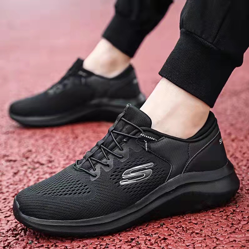 Skechers hitam hot sale