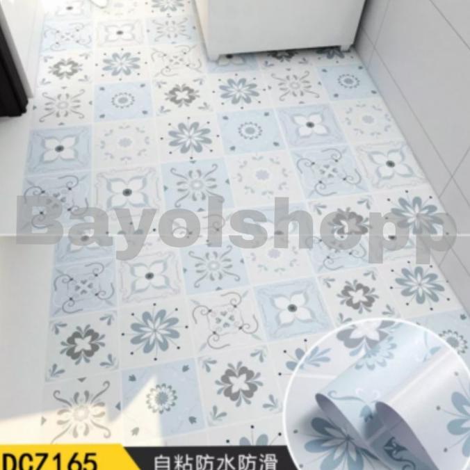 Jual Wallpaper Stiker Lantai Kamar Mandi Tahan Air Motif Kotak 3m x