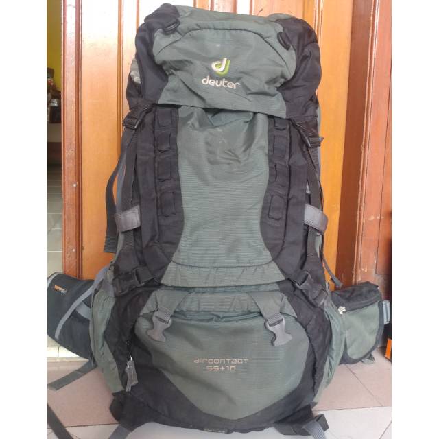 Carrier shop deuter second