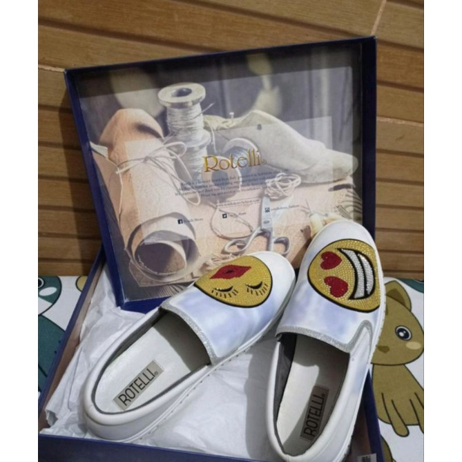 Jual sepatu rotelli murah | Shopee Indonesia