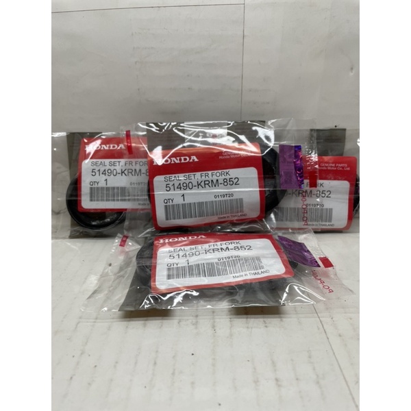 Jual seal shock+seal debu megapro new,cb150,tiger,verza ,pcx 150 ori