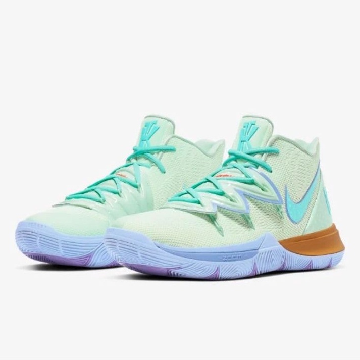 sepatu kyrie irving