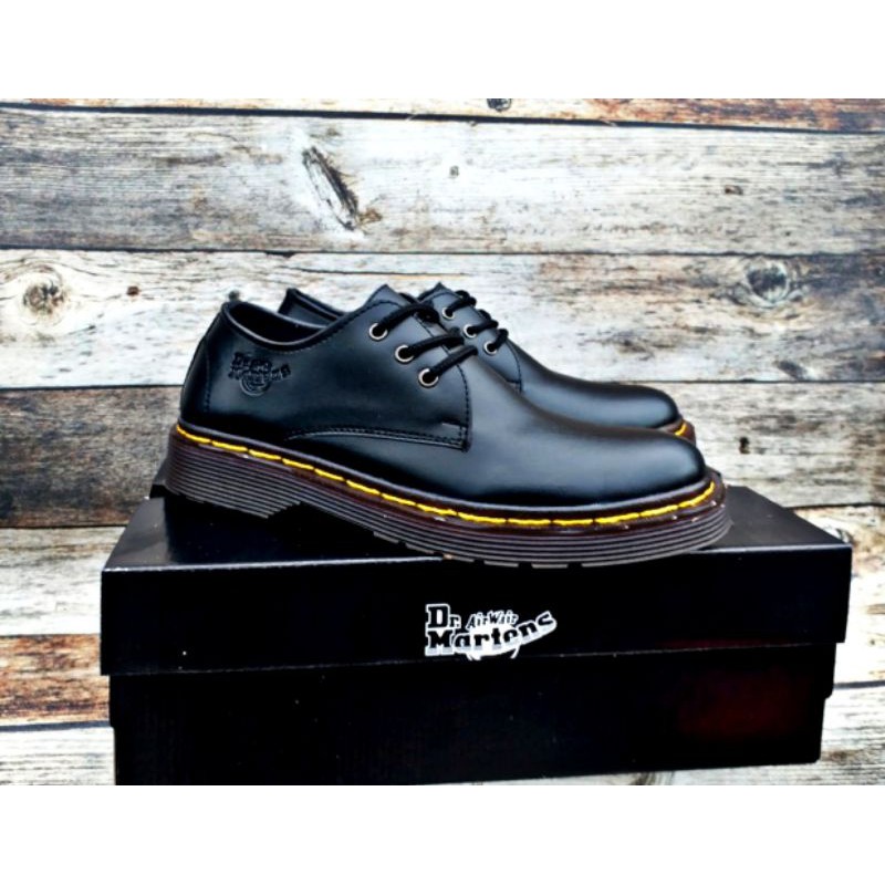 Jual Sepatu Dokmar Pria Dan Wanita Dr Martens 3hole Lubang Dockmart Sepatu Low Boots Formal