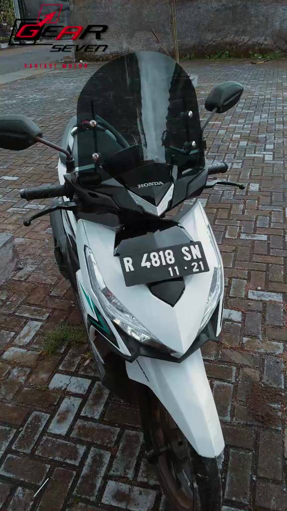 Jual Windshield Motor Universal Rayben ukuran 30cm x 40cm Visor Tameng ...
