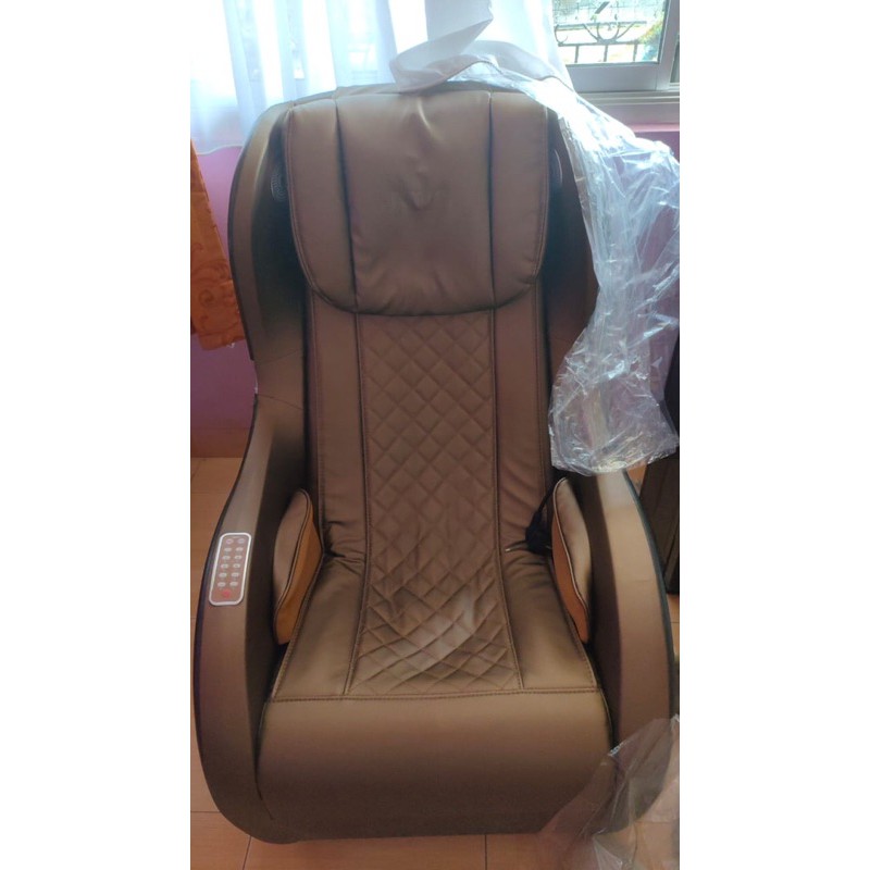 Jual Kursi Pijat Merk JMG ( i-shiatsu) sofa massage chair !! ORIGINAL ...