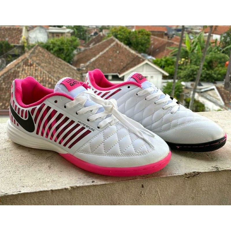 Jual Futsal nike lunar gato II white Shopee Indonesia