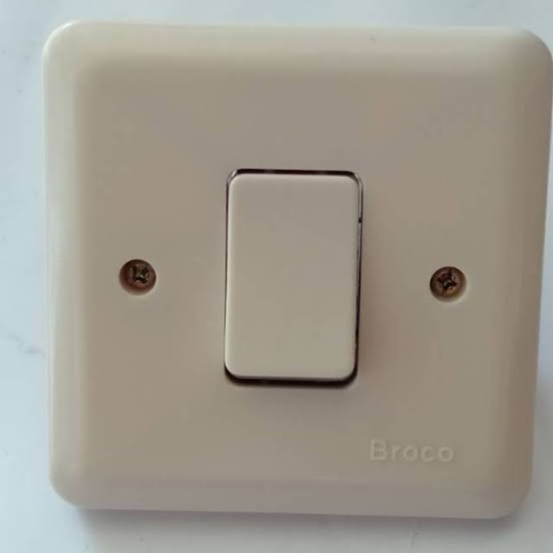 Jual Saklar Engkel/Single Switch IB/Inbow/Tanam New Gee 6621U Cream ...