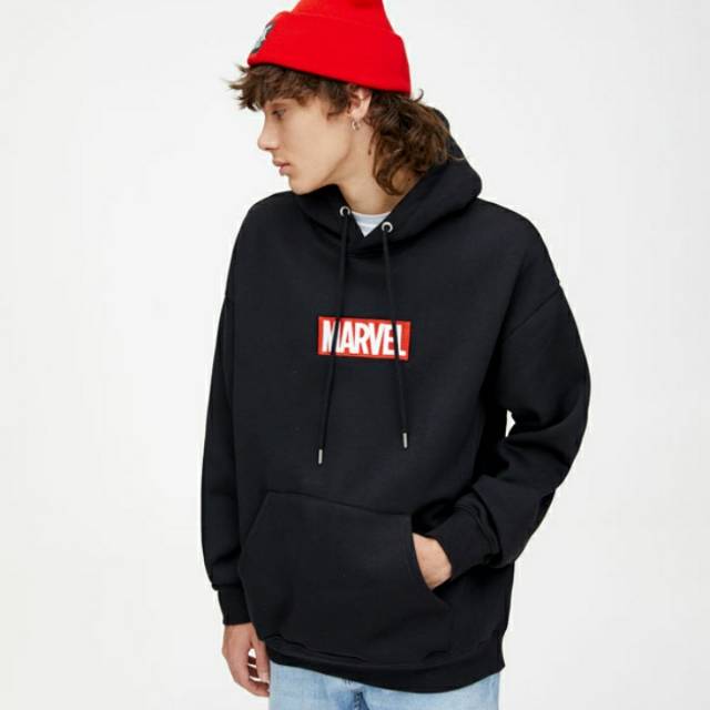 Pull and bear deals marvel hoodie