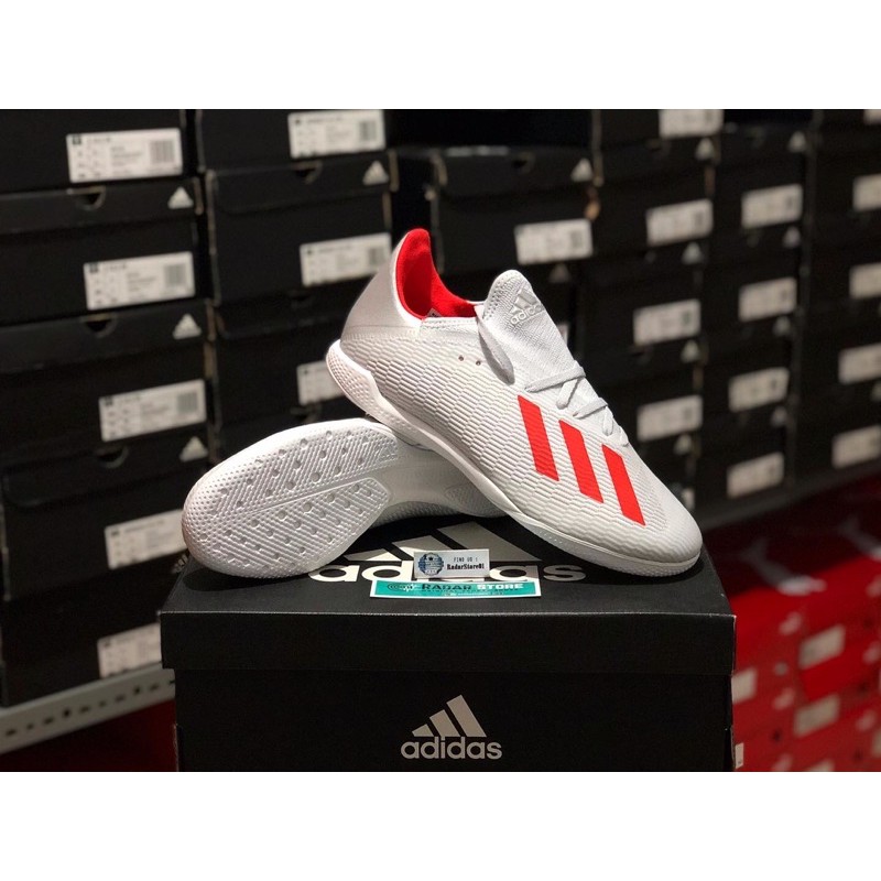 Sepatu futsal adidas outlet silver