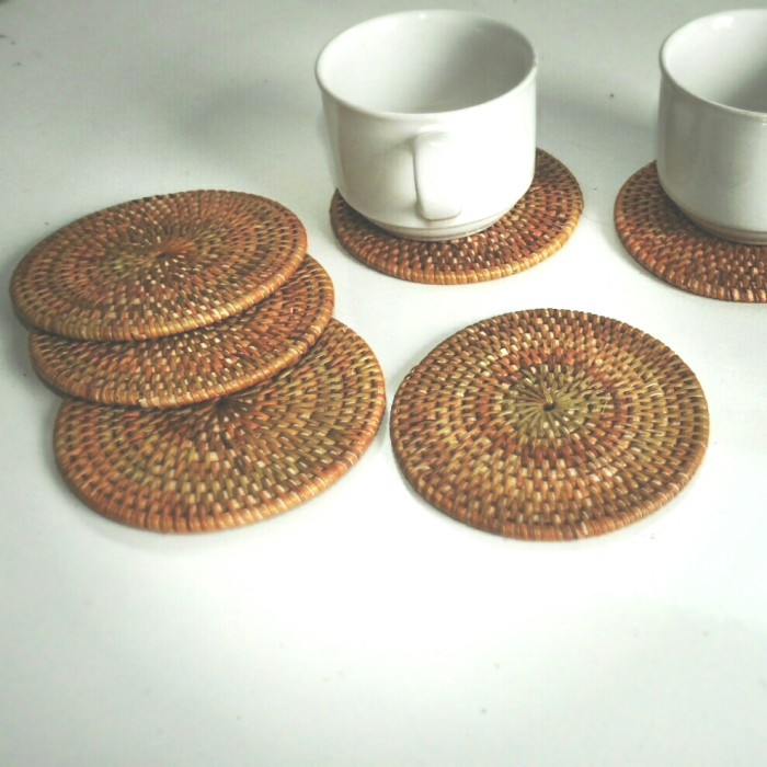 Jual Tatakan Gelas Anyaman Rotan Bulat Rattan Coaster Handmade Placemats Shopee Indonesia