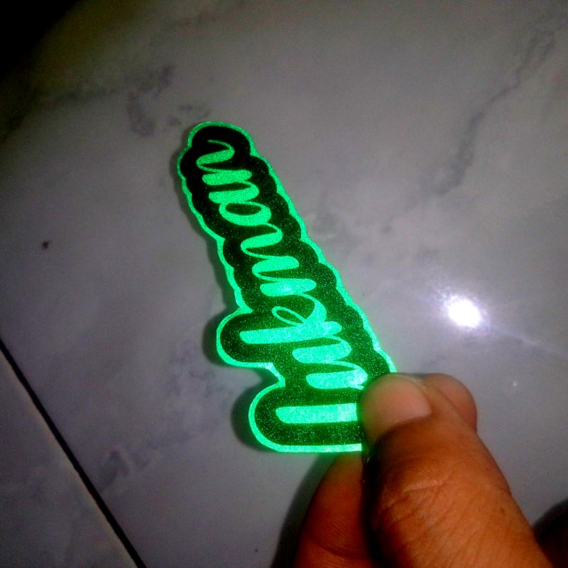 Jual Stiker nyala saat kena pantulan lampu Custom nama | Shopee Indonesia