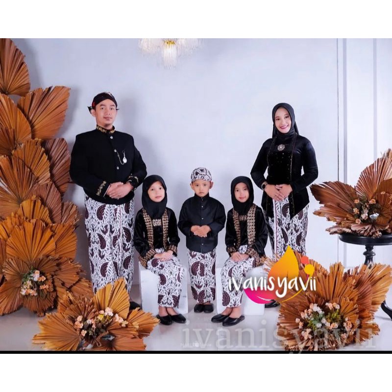 Jual Baju Keluarga Adat Jawa - Nuansa Hitam Putih, Motif Sido Asih