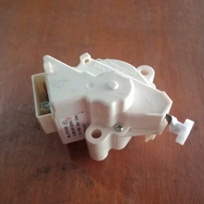 Jual Retractor Motor Drain Mesin Cuci Top Loading LG 3 Pin/ Socket ...