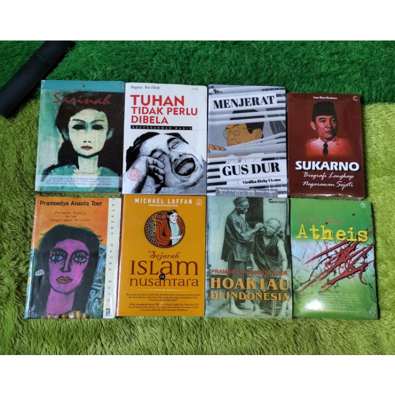 Jual NOVEL SASTRA DAN SEJARAH BIOGRAFI TUHAN TIDAK PERLU DIBELA GUSDUR ...