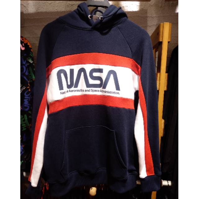 Pull and bear nasa on sale sweatshirt